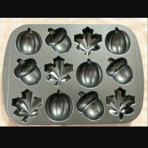Wilton 12-Cavity Thanksgiving Fall Shapes Mini Cake Pan Muffin Baking Sheet - Picture 1 of 7